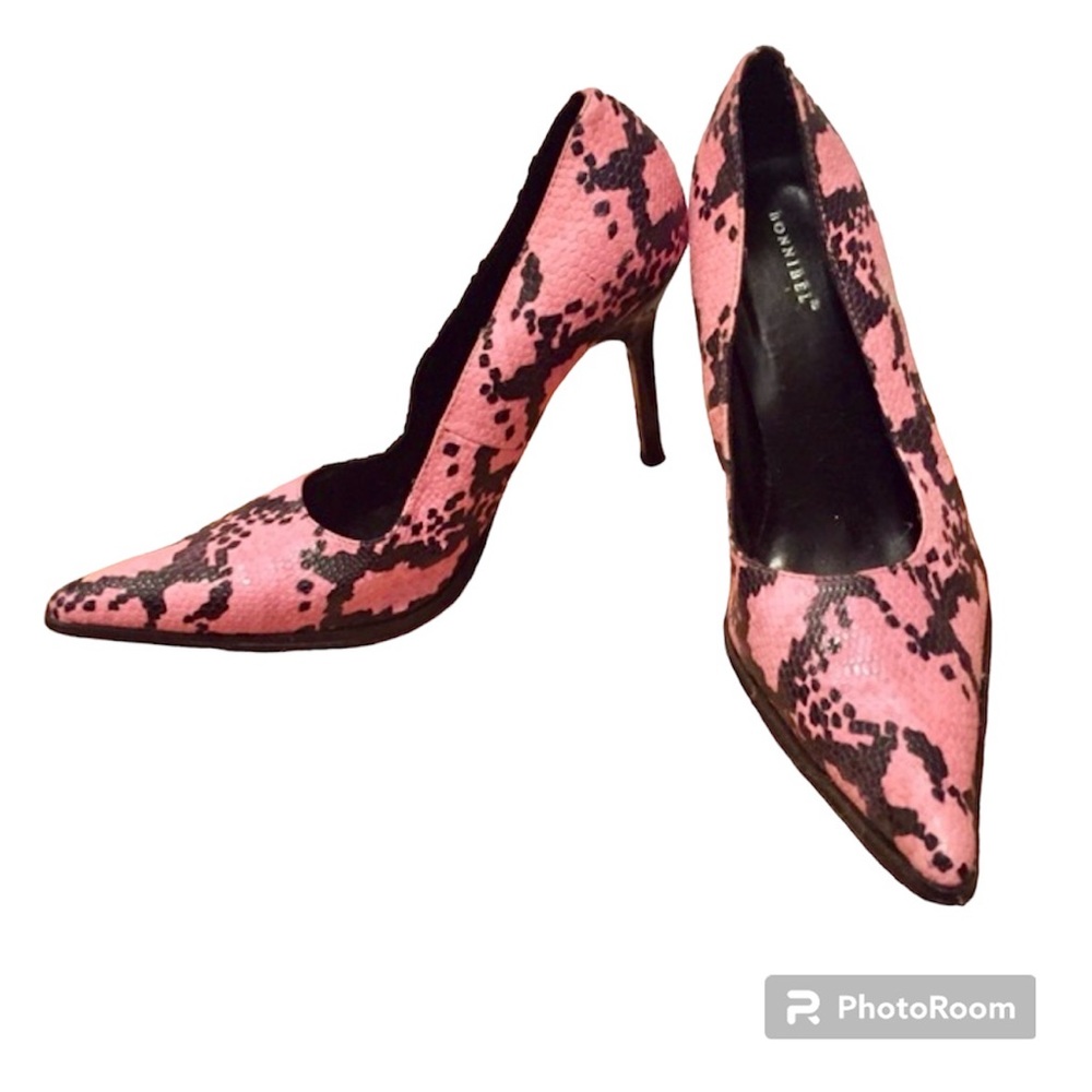 Women’s Pink & Black Faux Snakeskin Pumps Size 6 Medium